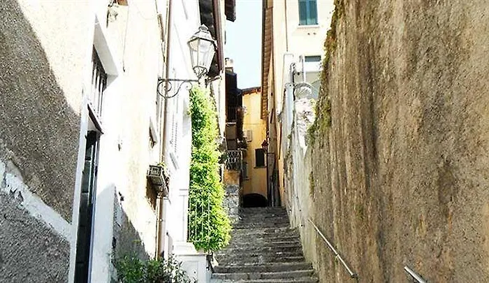 Montecodeno فندق فارينا