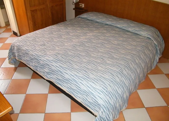 Montecodeno فندق
