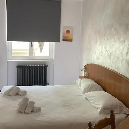 Montecodeno Hotell Varenna