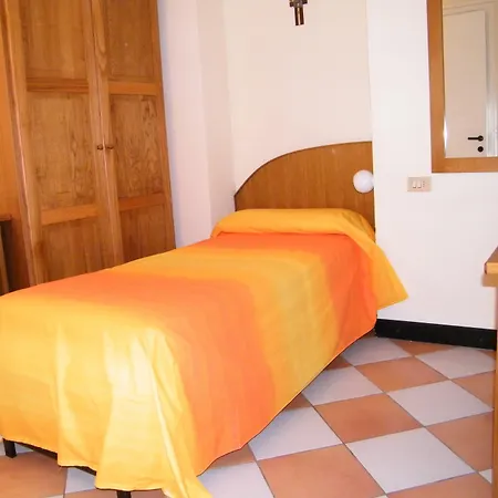 Hotell Montecodeno Varenna