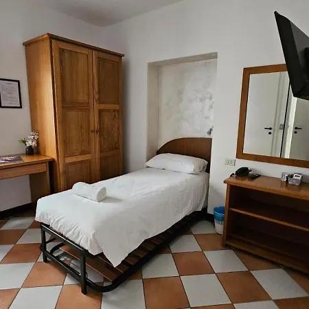 Montecodeno Hotel 3*